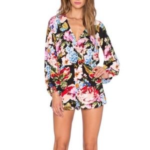 Show me your Mumu romper size small.